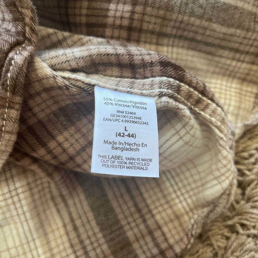 George Flannel - Picture 2 of 4